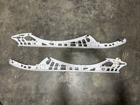 2704-923 Arctic Cat - Rail Formed White Set