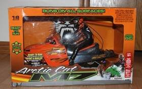 4279-170 Arctic Cat M7 Snowmobile Remote Control Limited Edition 1 8 Scale Read Below