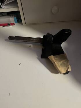 1821023 Polaris Oem Lh Trail Boss Spindle