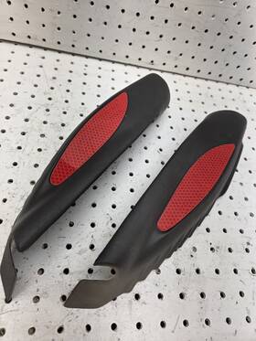 572097300 Ski-doo 572097400 Mxz Rh And Lh Rear Bumper Tunnel Trim Pn New