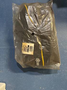 102995 Yamaha Mtn. Max 97-98 Sk 97-01 Sx 500/600r 01-02 Snowmobile Windshield Bag