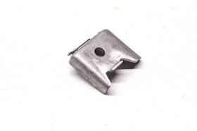 821-77315-00-00 Yamaha New Oem Bracket Nos