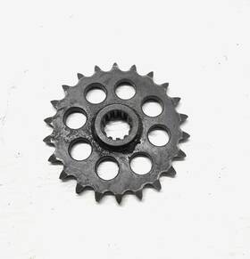 8bc-47548-20-00 Yamaha Snowmobile Enticer 250 Et250 Chain Driven Sprocket