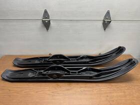 8hg-f3711-00 Yamaha Apex Rx1 Set Pair Ski