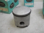 Wiseco Nos Aftermarket Piston & Rings, Hirth 371 Single, # 2045P10, S-98. Fixed Price $39.99.
