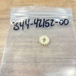 Yamaha Oem Nos Gear / 844-42152-00 SR292. Fixed Price $7.00.